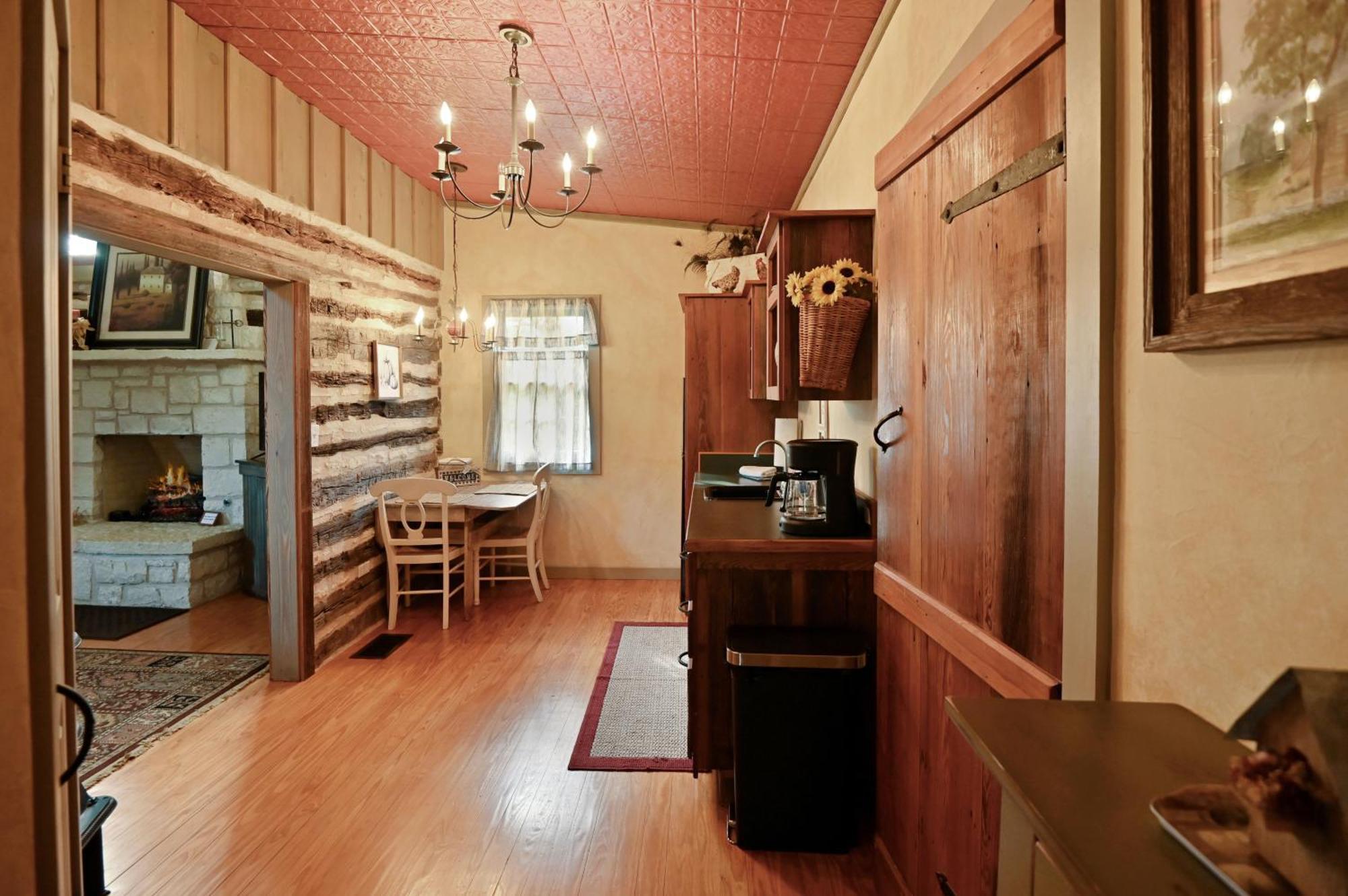 Cabins On Knopp School-Chula Vista Cabin 弗雷德里克斯堡 外观 照片