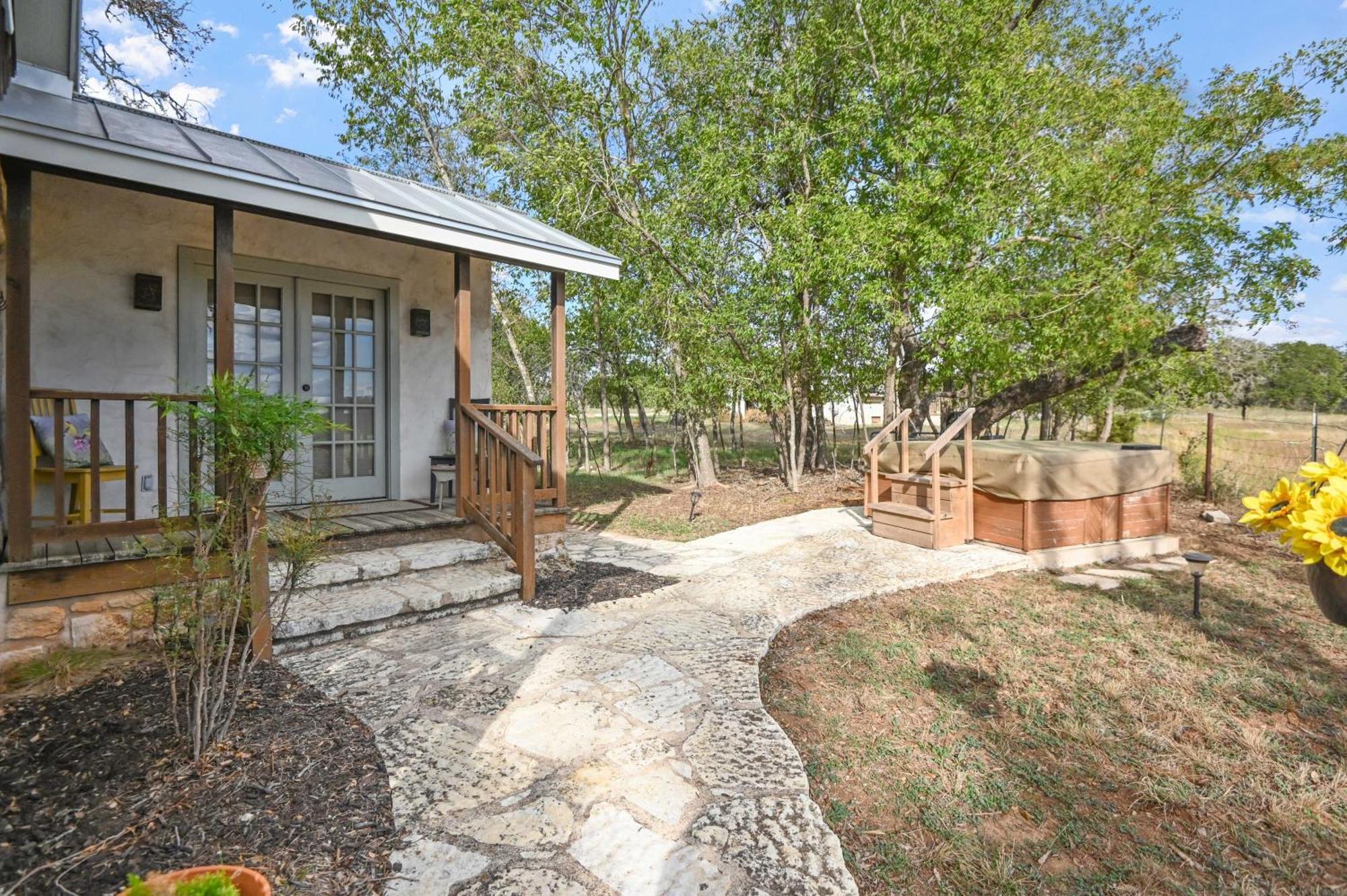 Cabins On Knopp School-Chula Vista Cabin 弗雷德里克斯堡 外观 照片